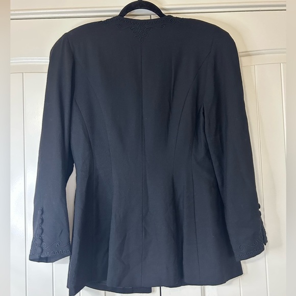 Whimsigoth Carmen Marc Valvo Vintage Embroidered Black Jacket. Size 12. - Picture 6 of 11